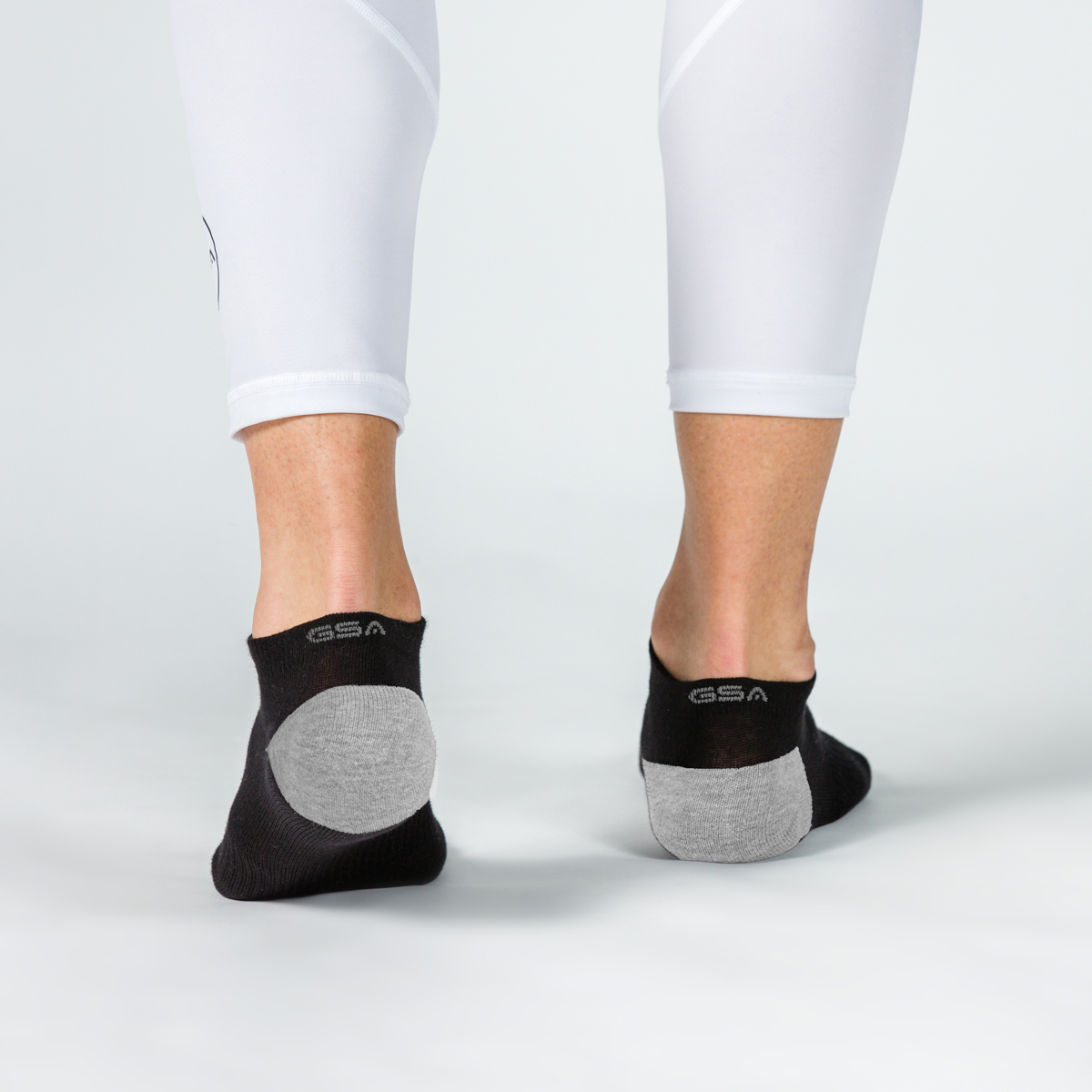 Gymshark Ankle Performance Socks - White